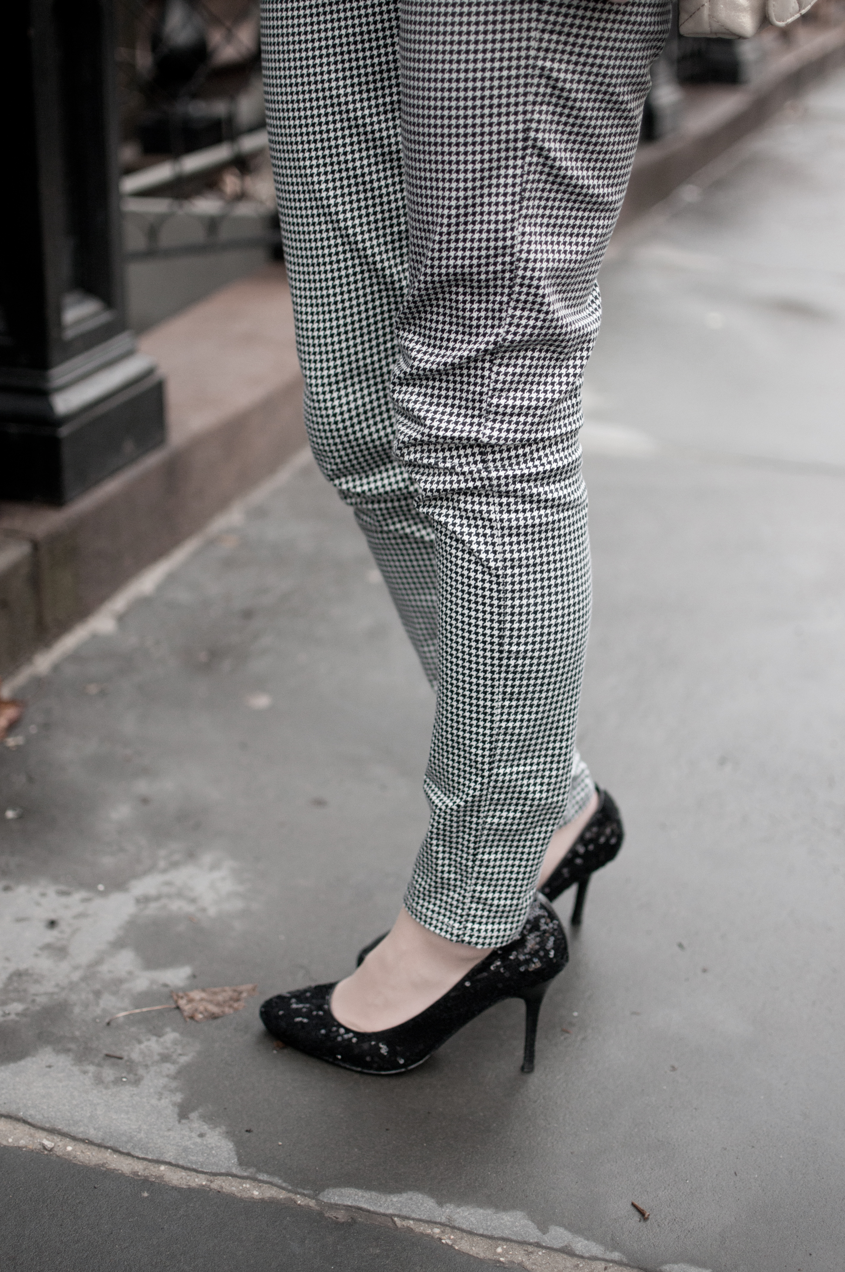 Houndstooth Pants from Uniqlo by Kelly in the City