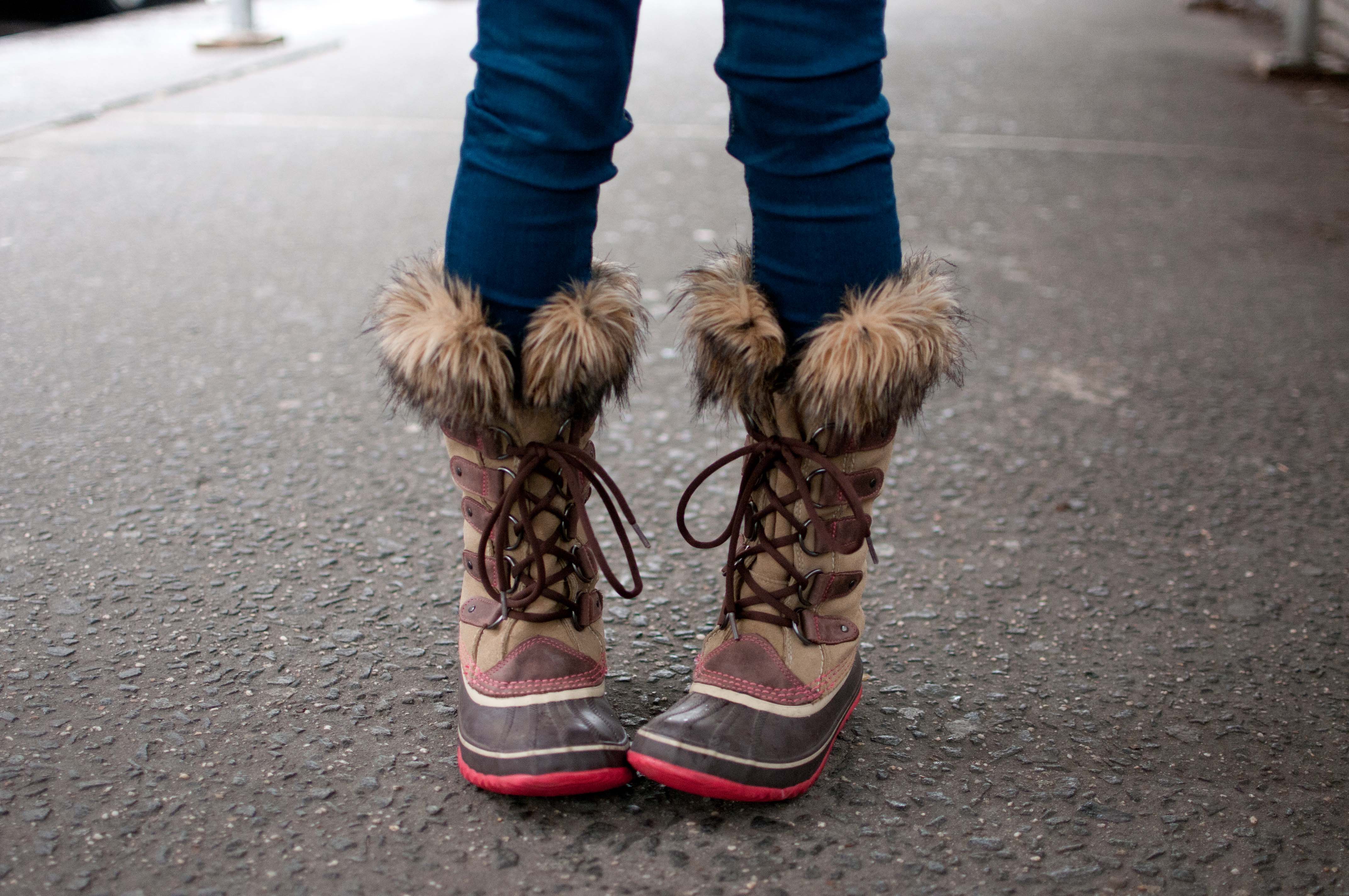 sorel pink snow boots