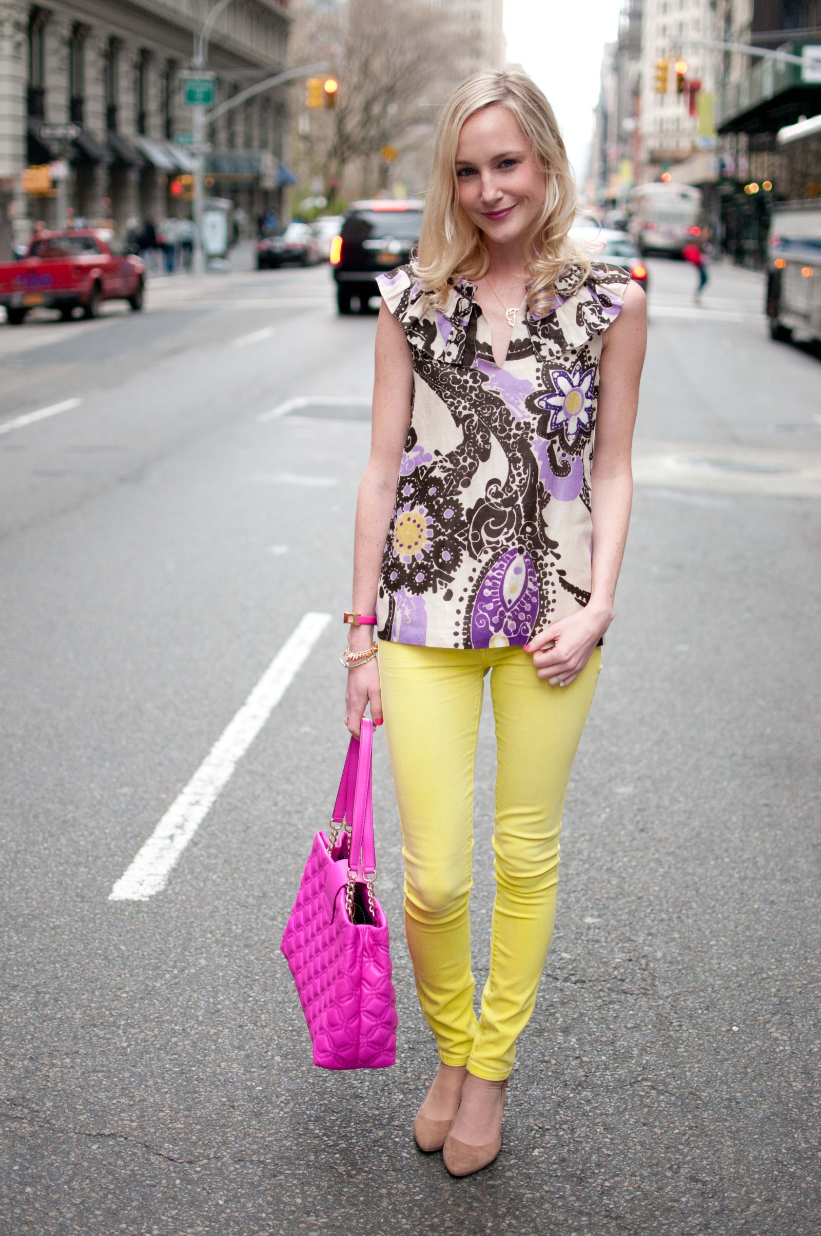 Flatiron District Fashion: Neon Skinnies, Floral Tops and Hot Pink Totes