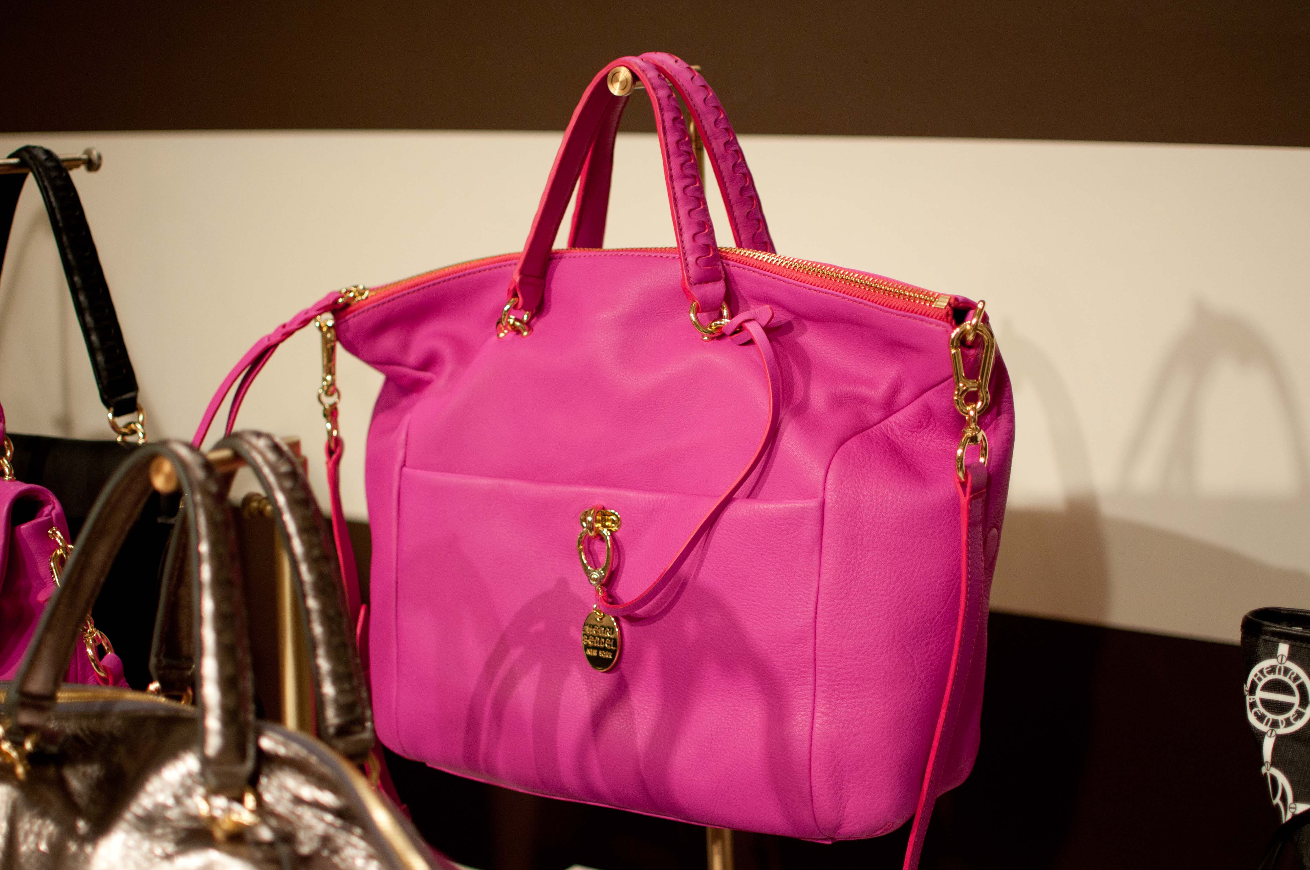 Henri bendel pink discount bag