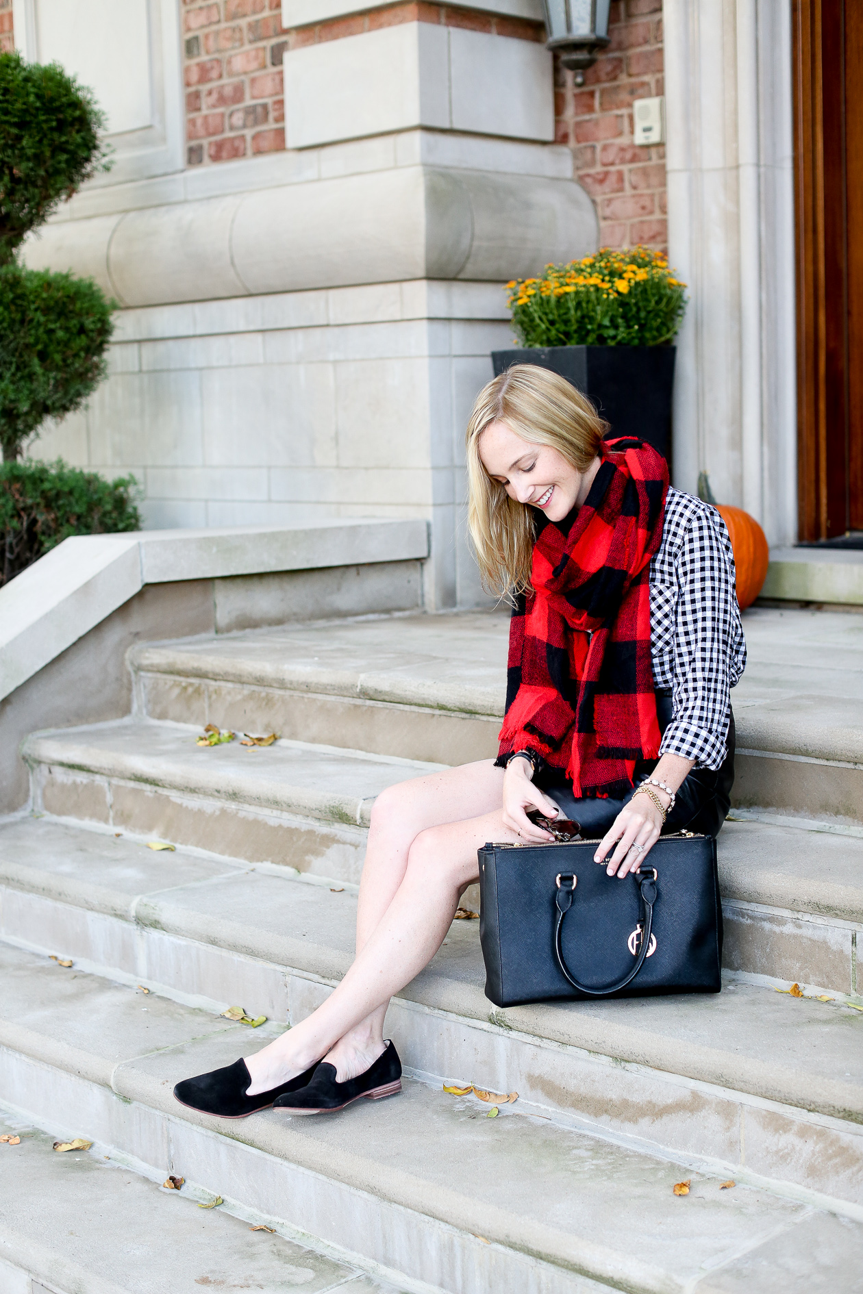 15 plaid-tastic ways to wear a flannel this fall - GirlsLife