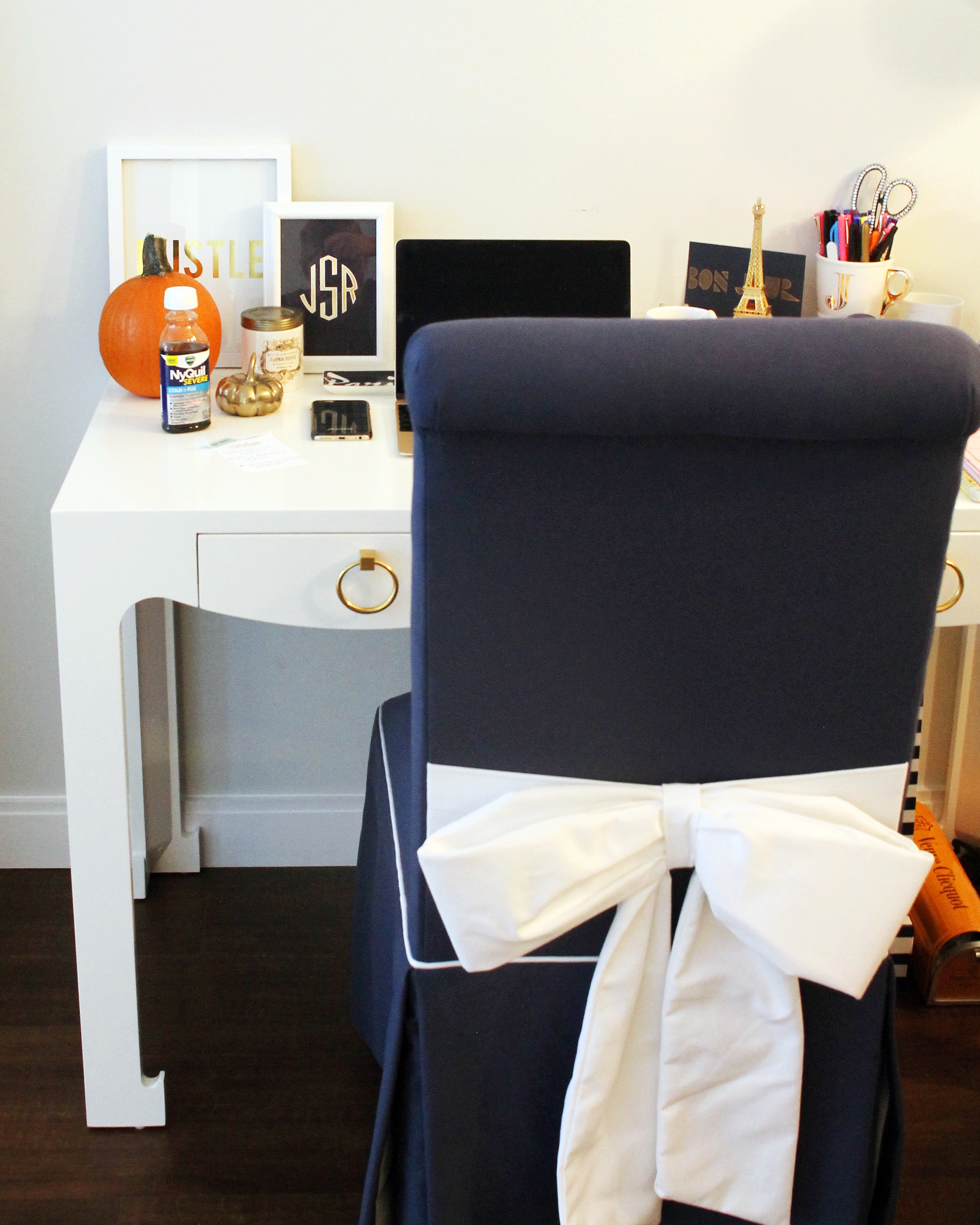 Navy bow chair