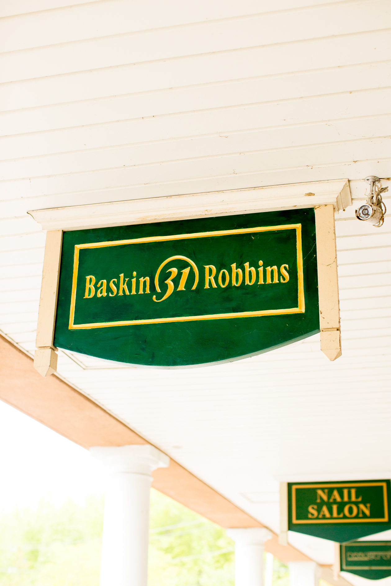 Baskin-Robbins Warm Ice Cream Sandwich-2