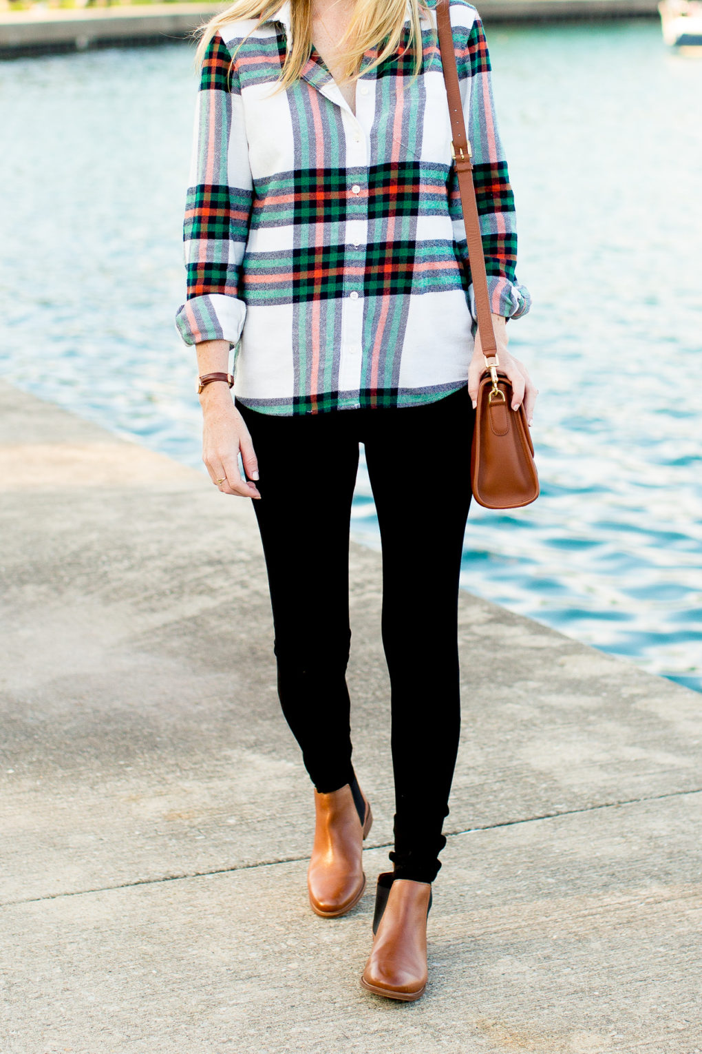 clarks taylor shine tan