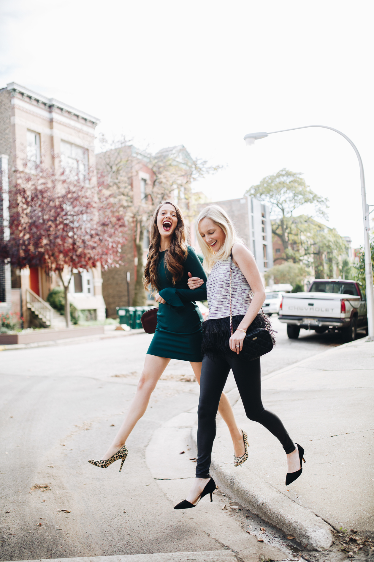 Jess and Kelly - The 2016 Winter Guide - Kelly in the City