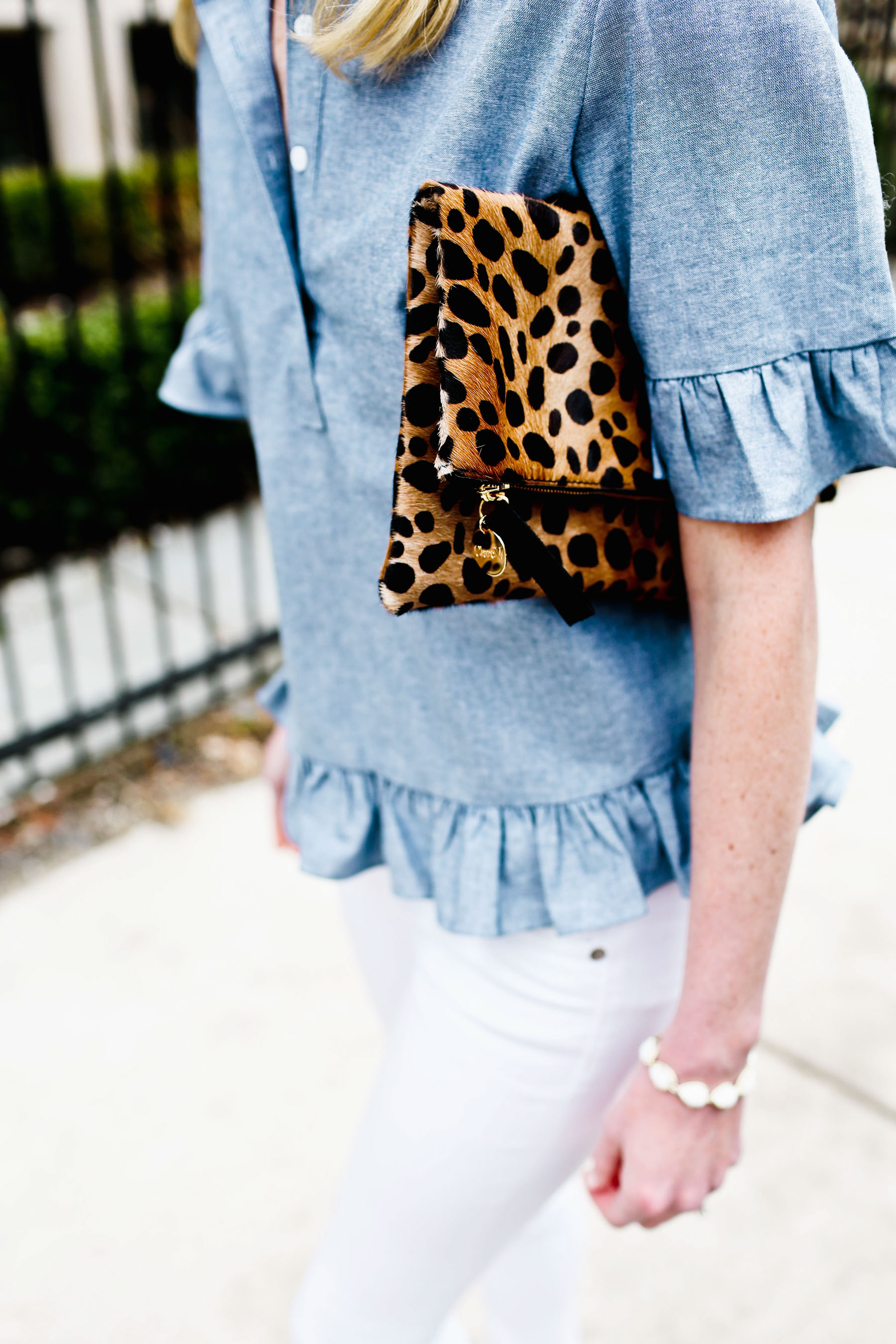 Chambray Ruffled Top / Rag & Bone Jeans / Clare V. Clutch / Kendra Scott Bracelet