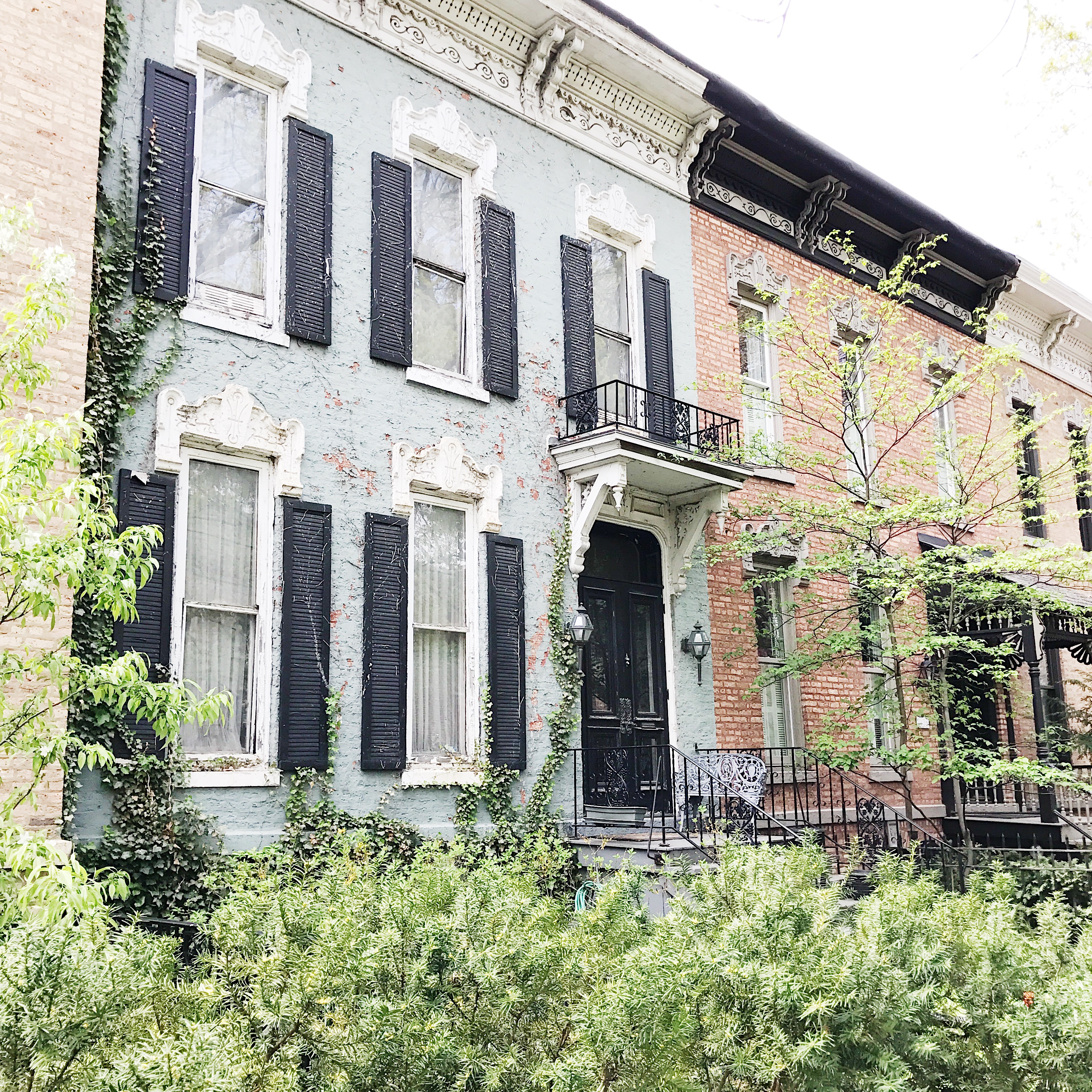 Love row houses so much.