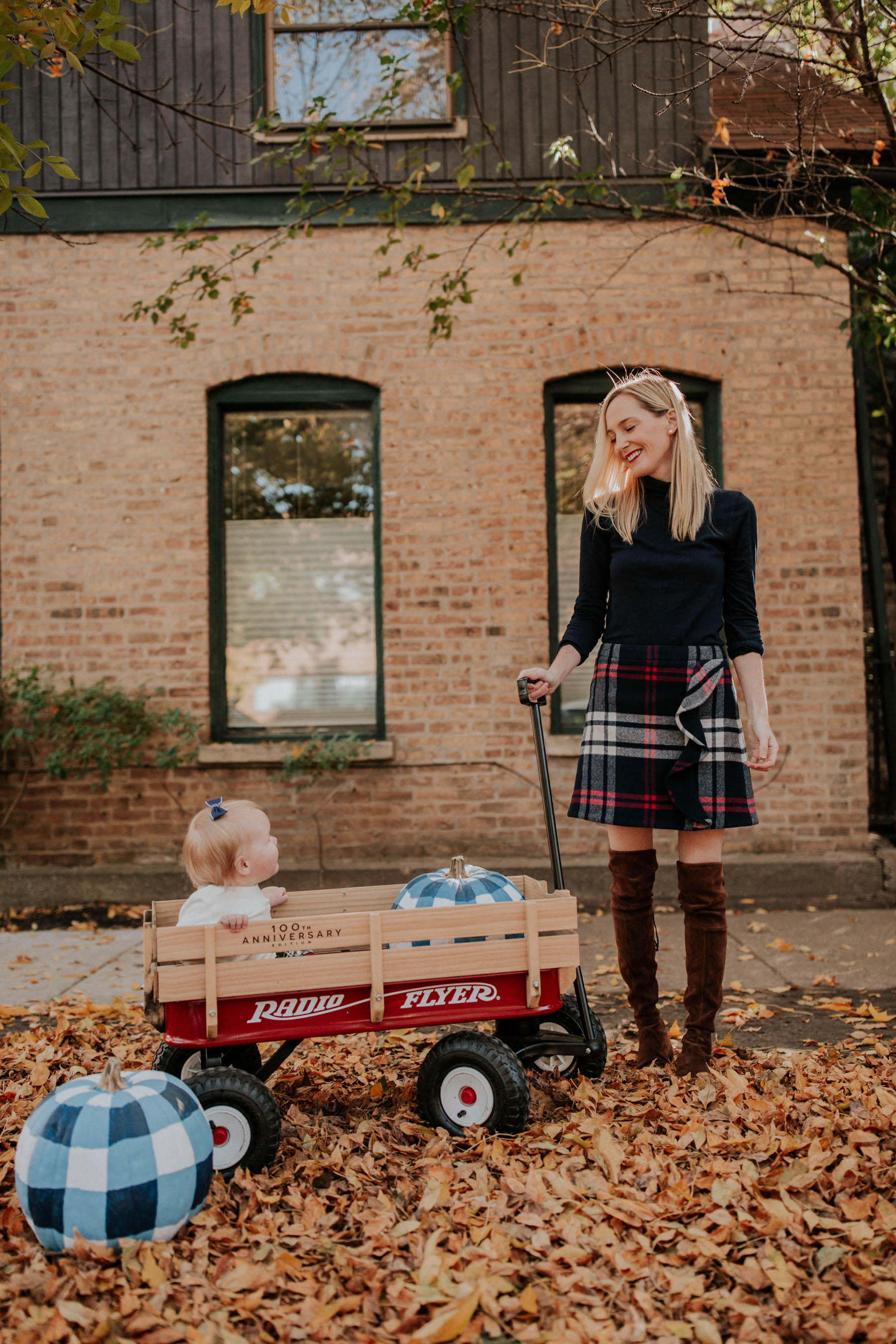 Kelly in the City and Gingham Pumpkins 