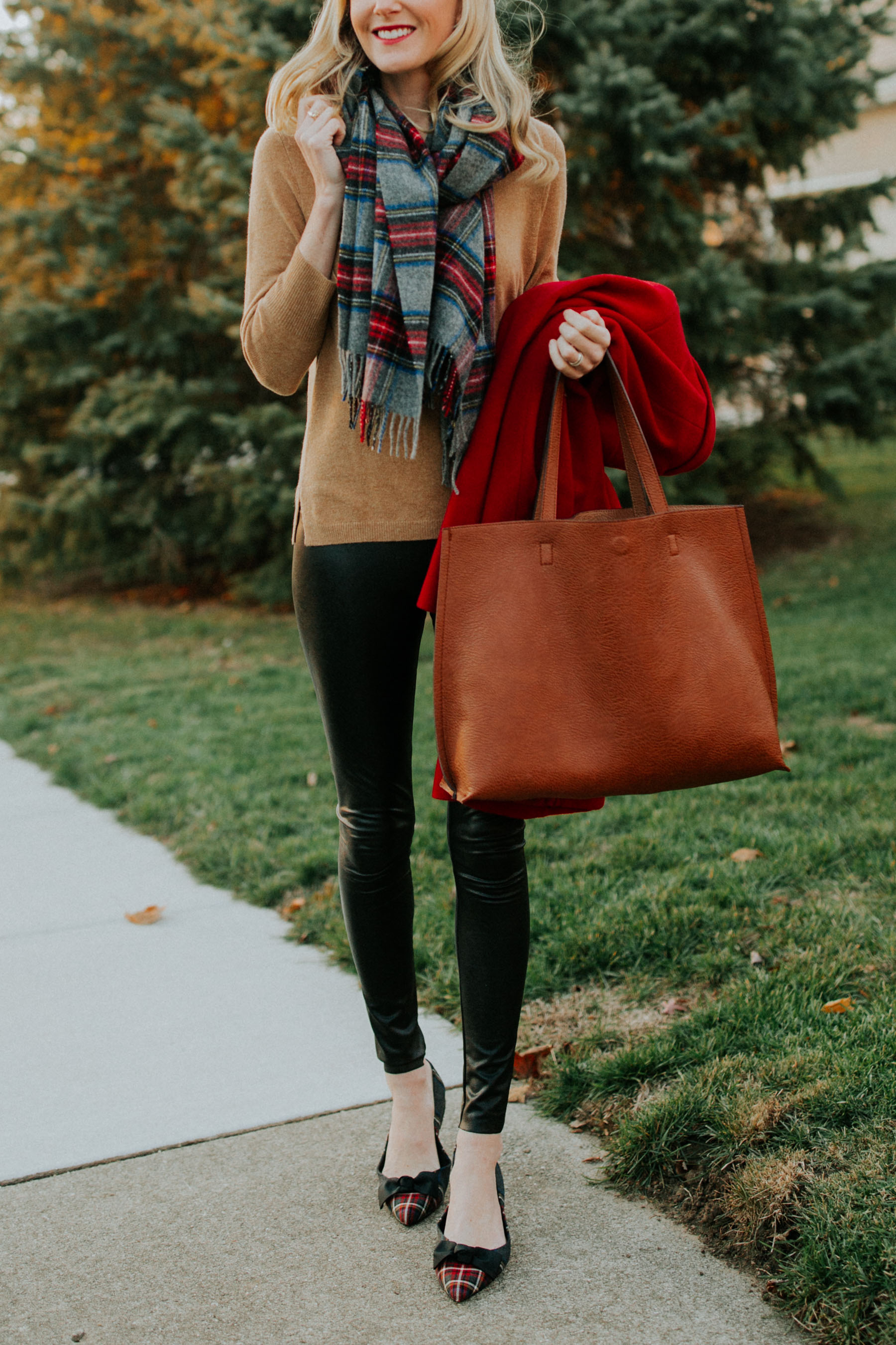 Casual, Preppy Christmas Outfit - Kelly 