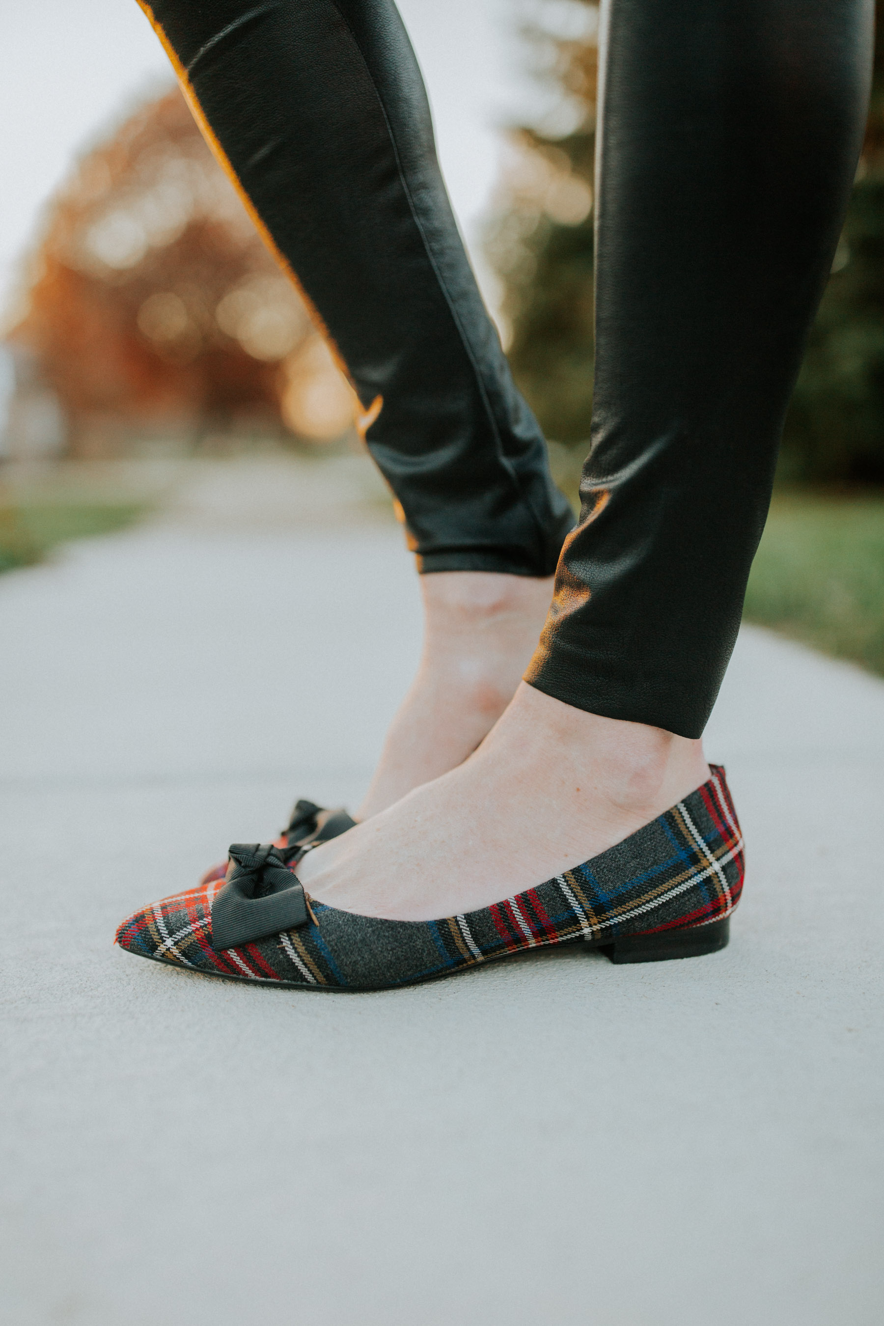 Plaid pointed toe flats with a bow: preppy style