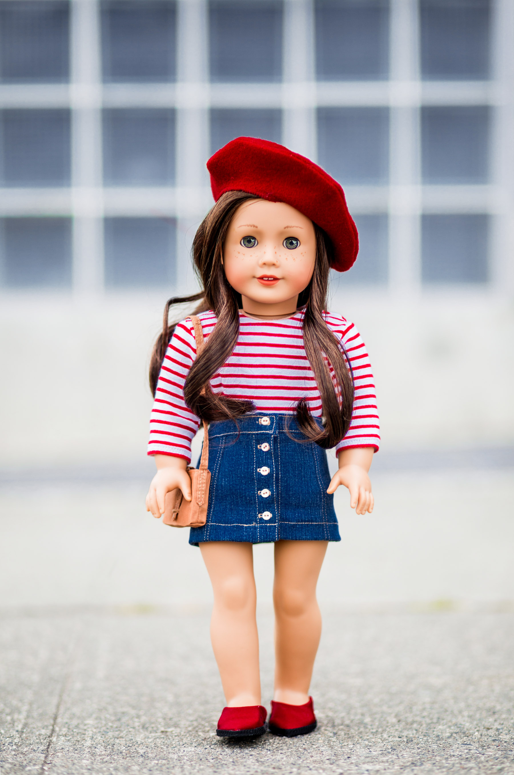 French American Girl Doll | Kelly in the City