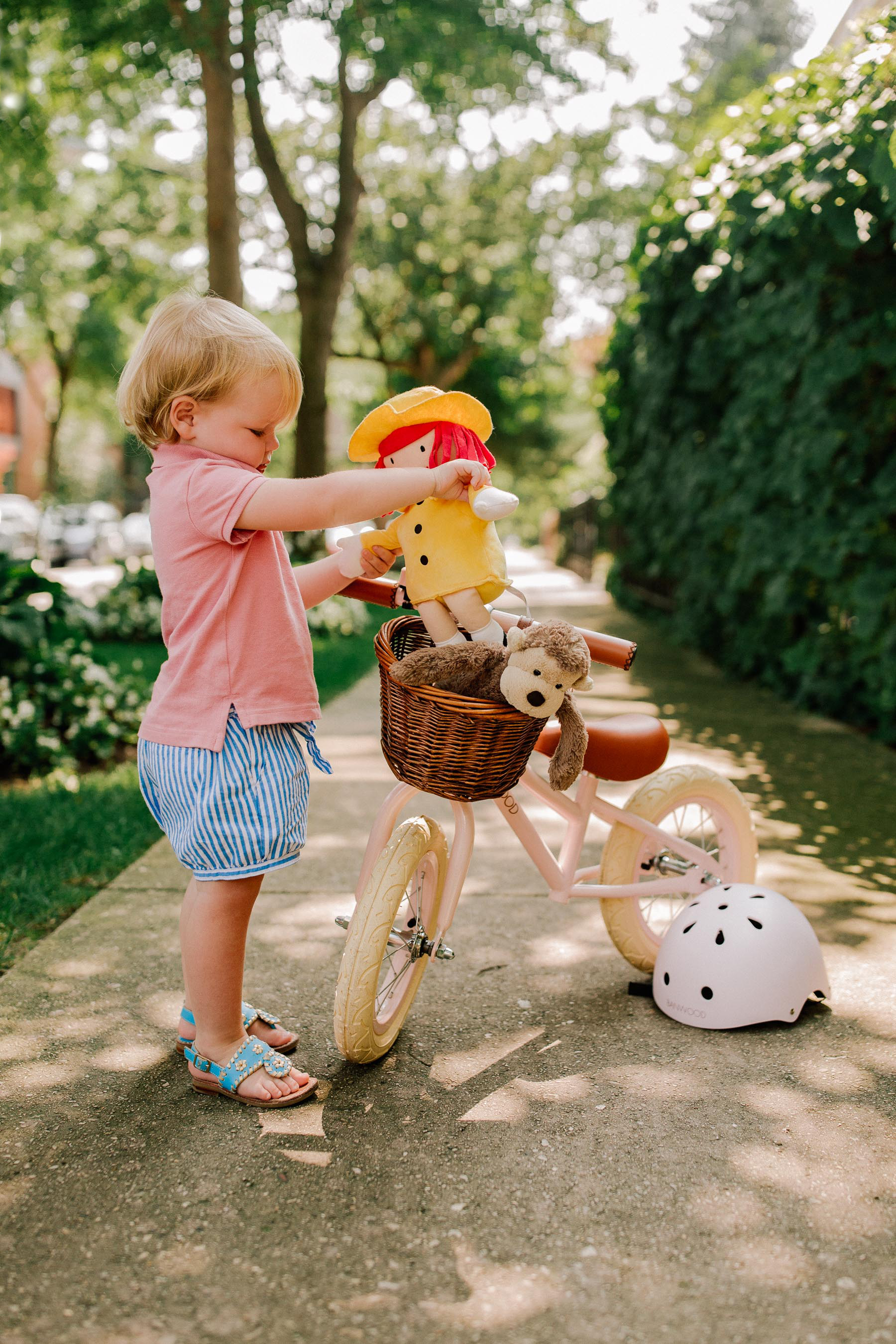 banwood pink balance bike