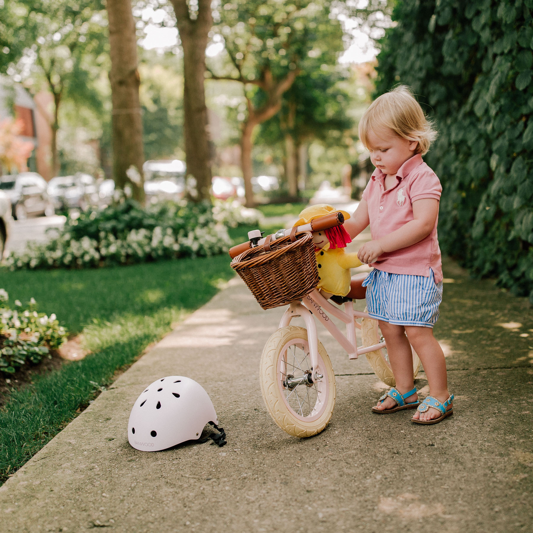 banwood pink bike