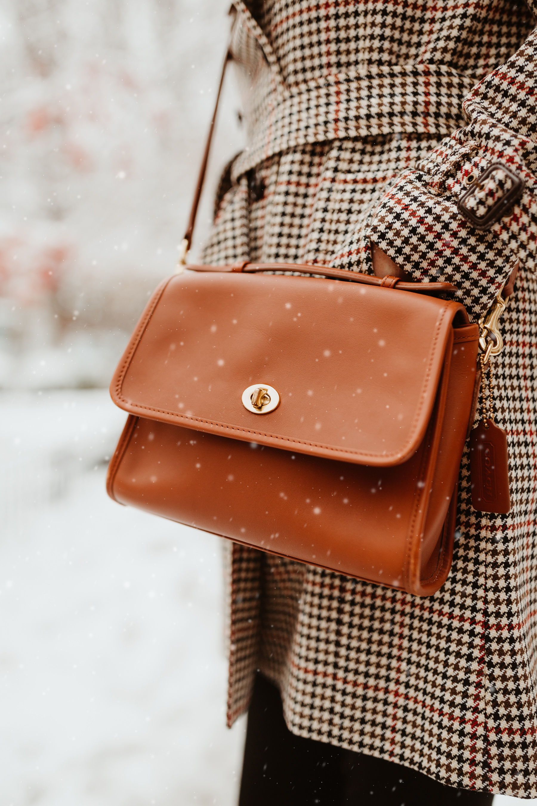 Does anyone know how to restore a vintage Coach bag? : r/Leather