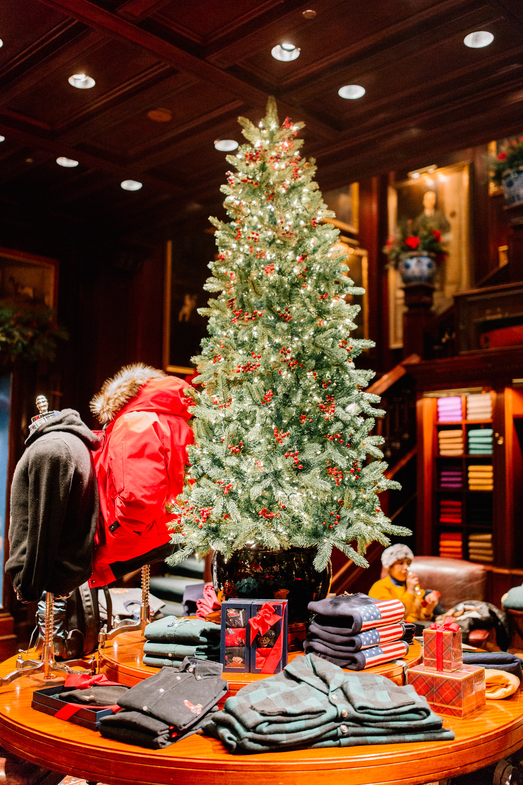 Ralph Lauren & A Christmassy Outing Downtown