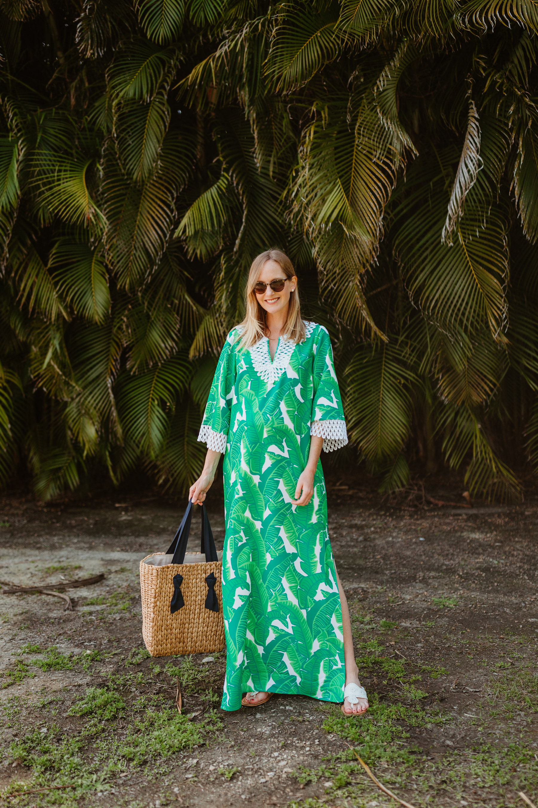 Kelly's outfit: Sail to Sable Banana Leaf Palm Dress / Jack Rogers / Pamela Munson Woven Tote 