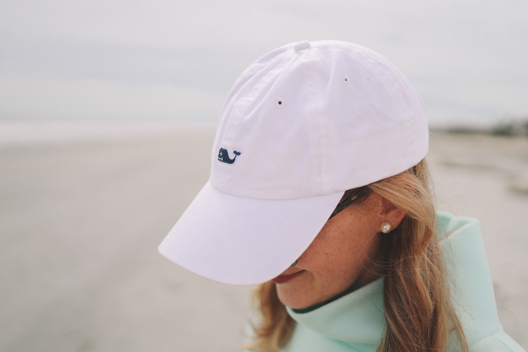 White Vineyard Vines Hat