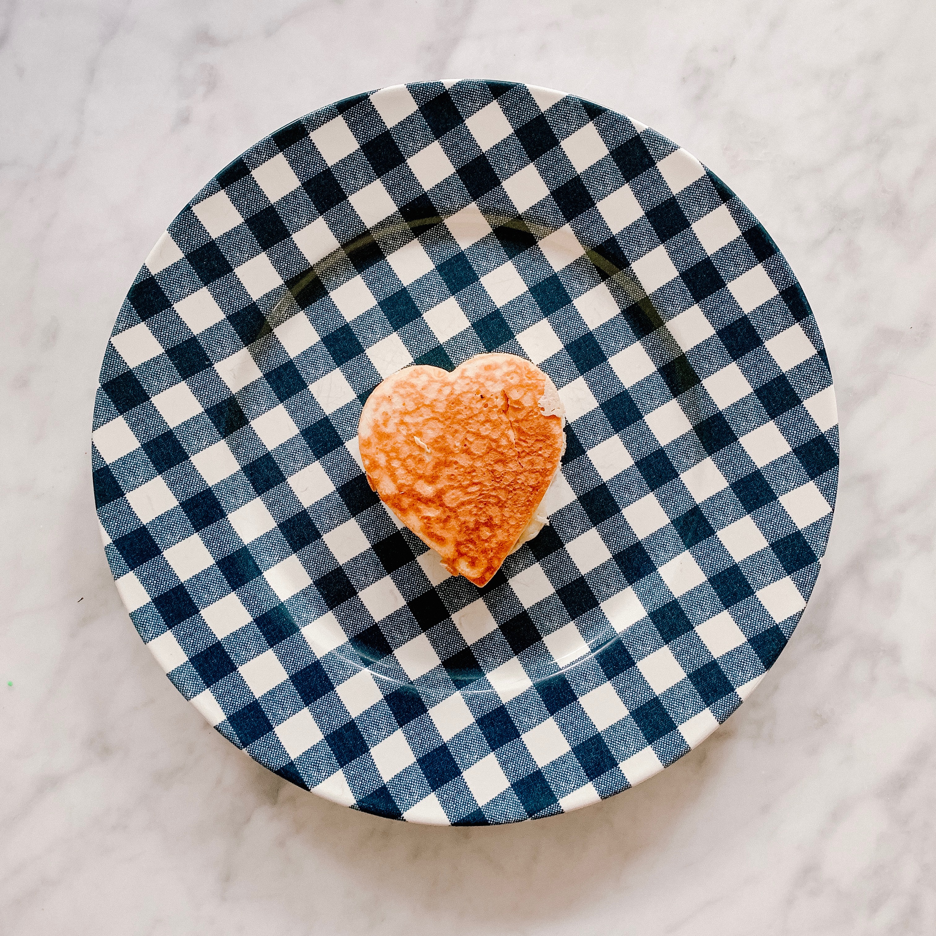 Heart Pancake and Gingham Plate