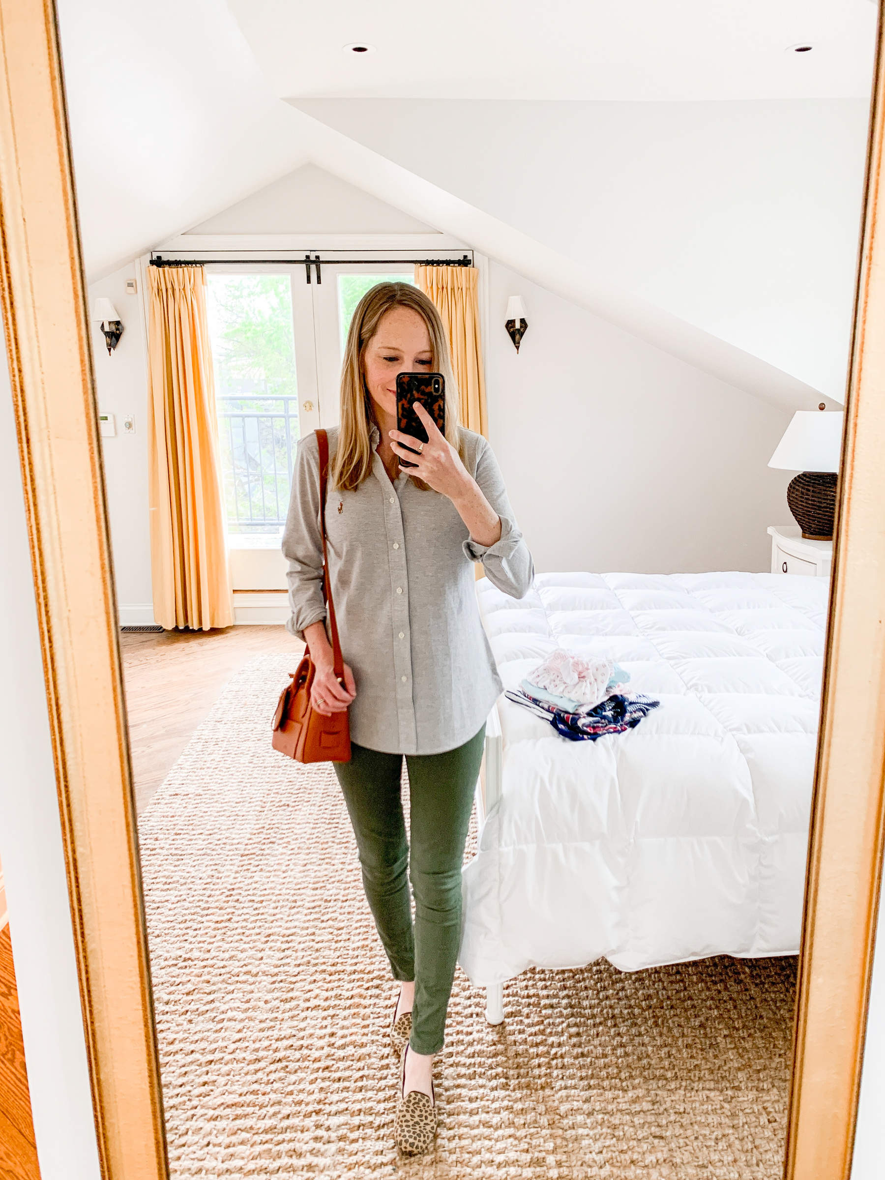 Best clothes to wear after you have a baby - Mint Arrow