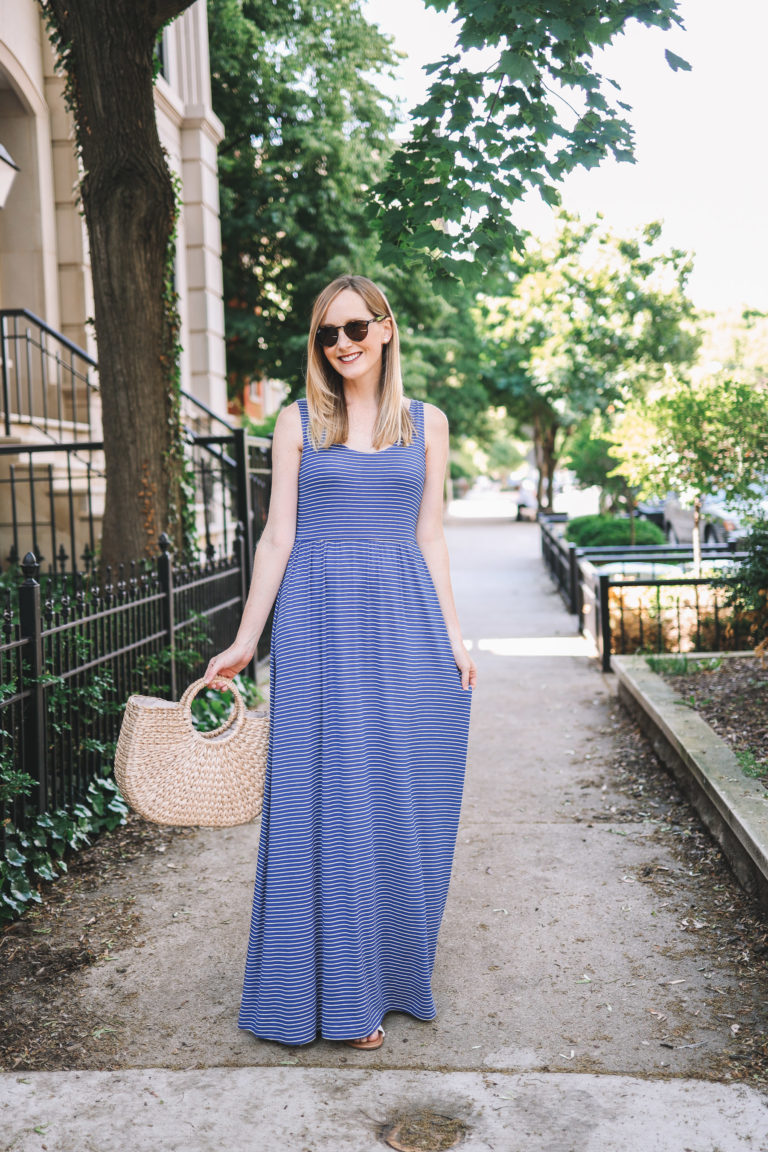 Two Easy Summertime Looks & The Outfit Bar - Kelly in the City
