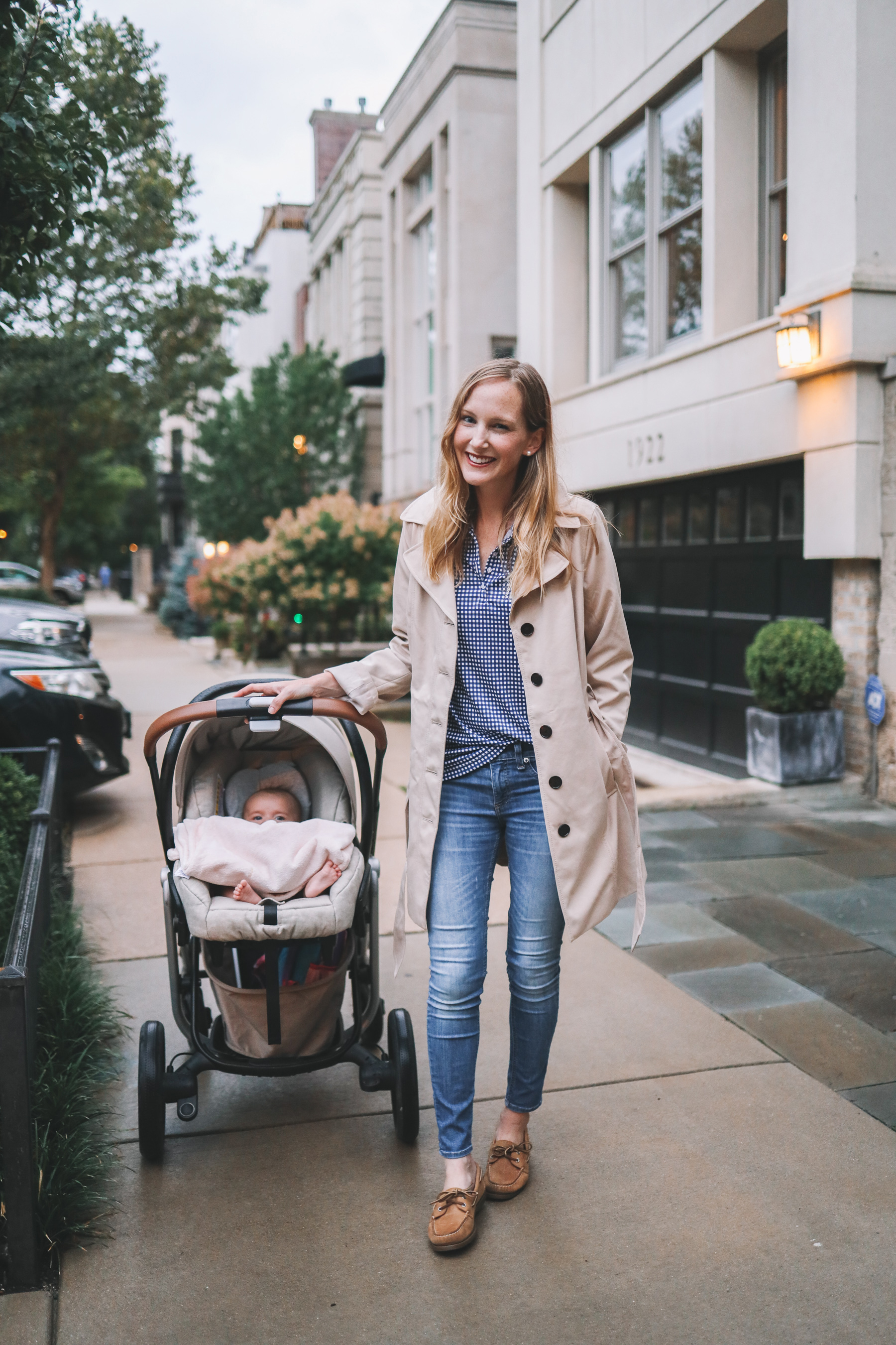 Girls' Winter Clothes, Kelly in the City