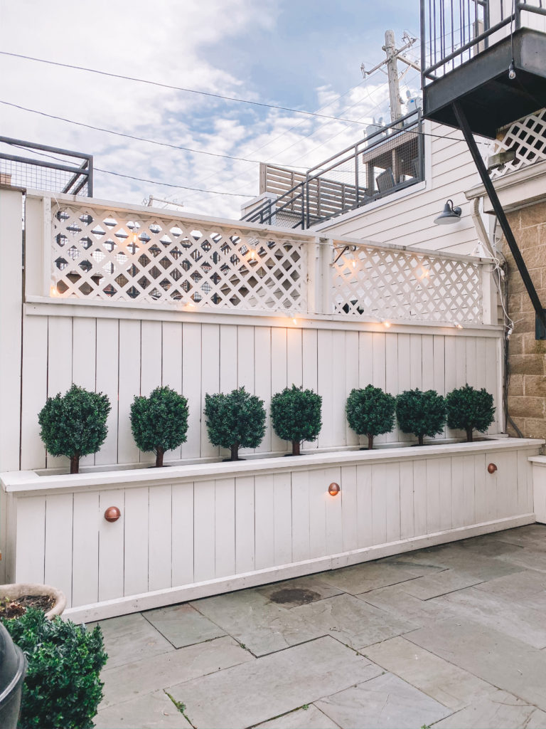 These Awesome Faux Boxwoods Are Legit Kelly in the City