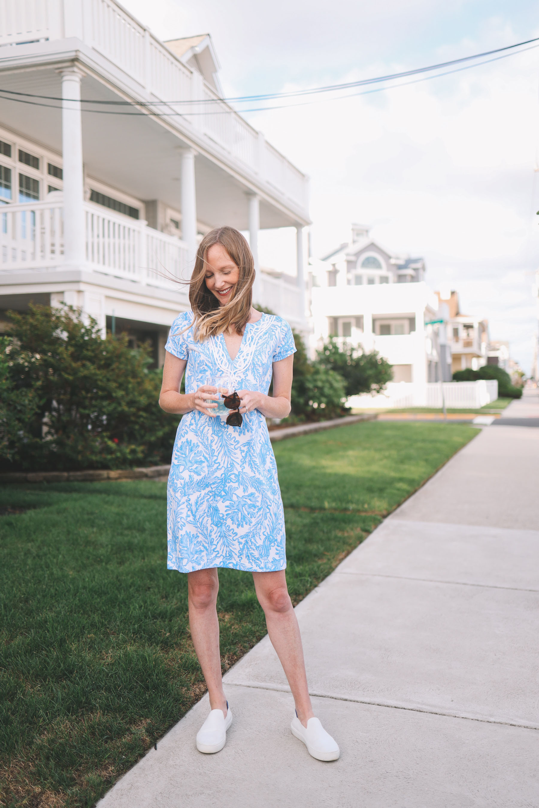 Lilly Pulitzer APS Outfit Try-On