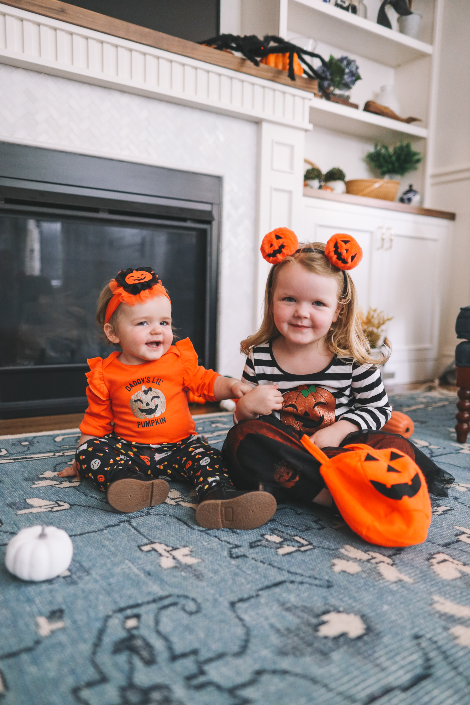 kids' pumpkin theme costumes