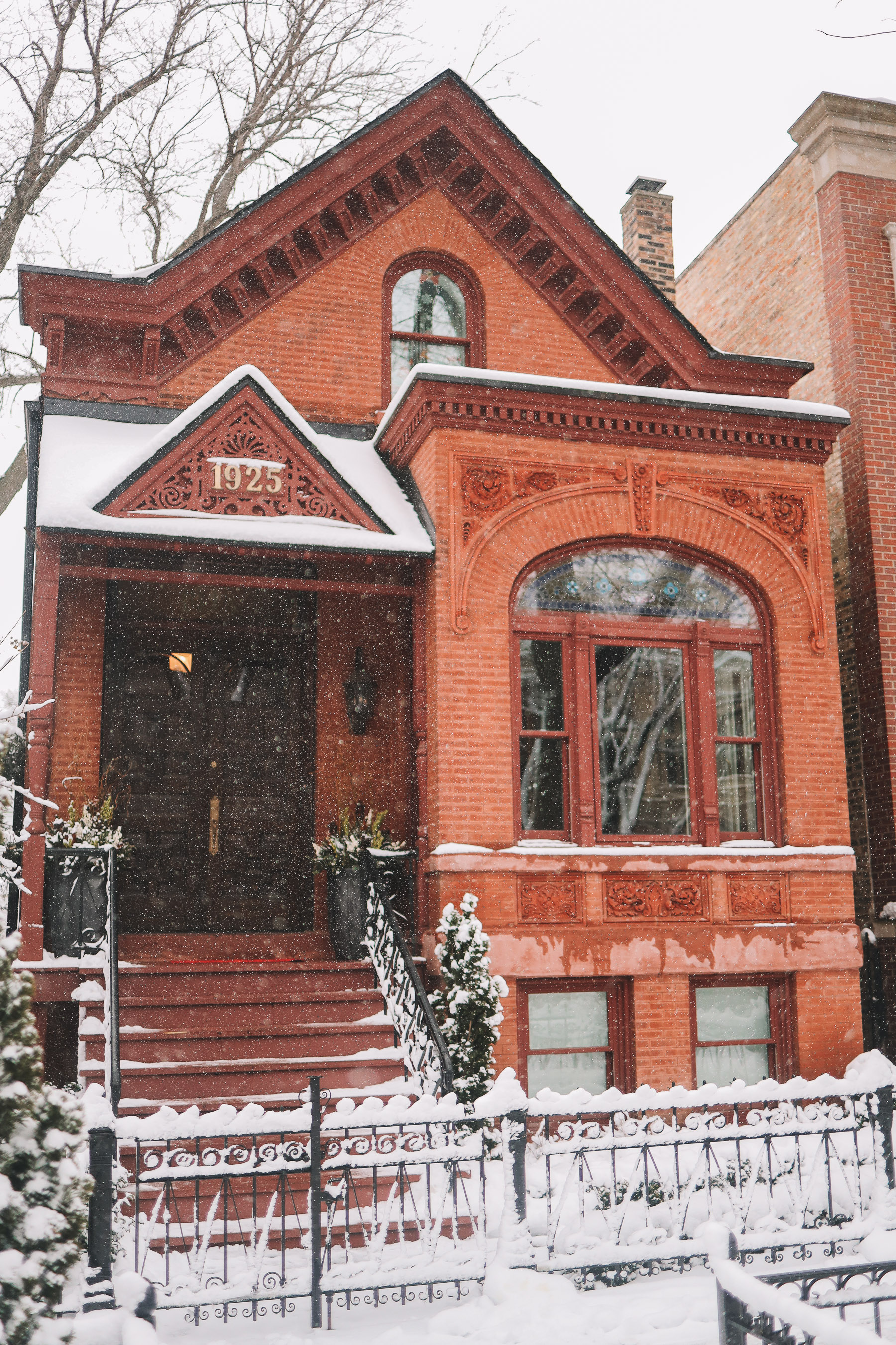 chicago houses winter snow