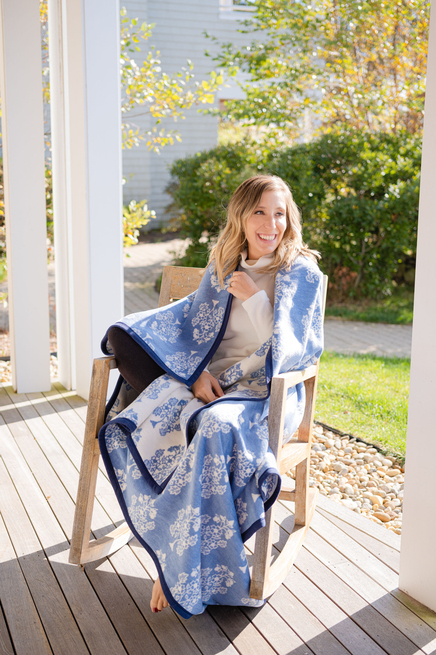 10 Things 3/8 | Julia's new collaboration with ChappyWrap blankets