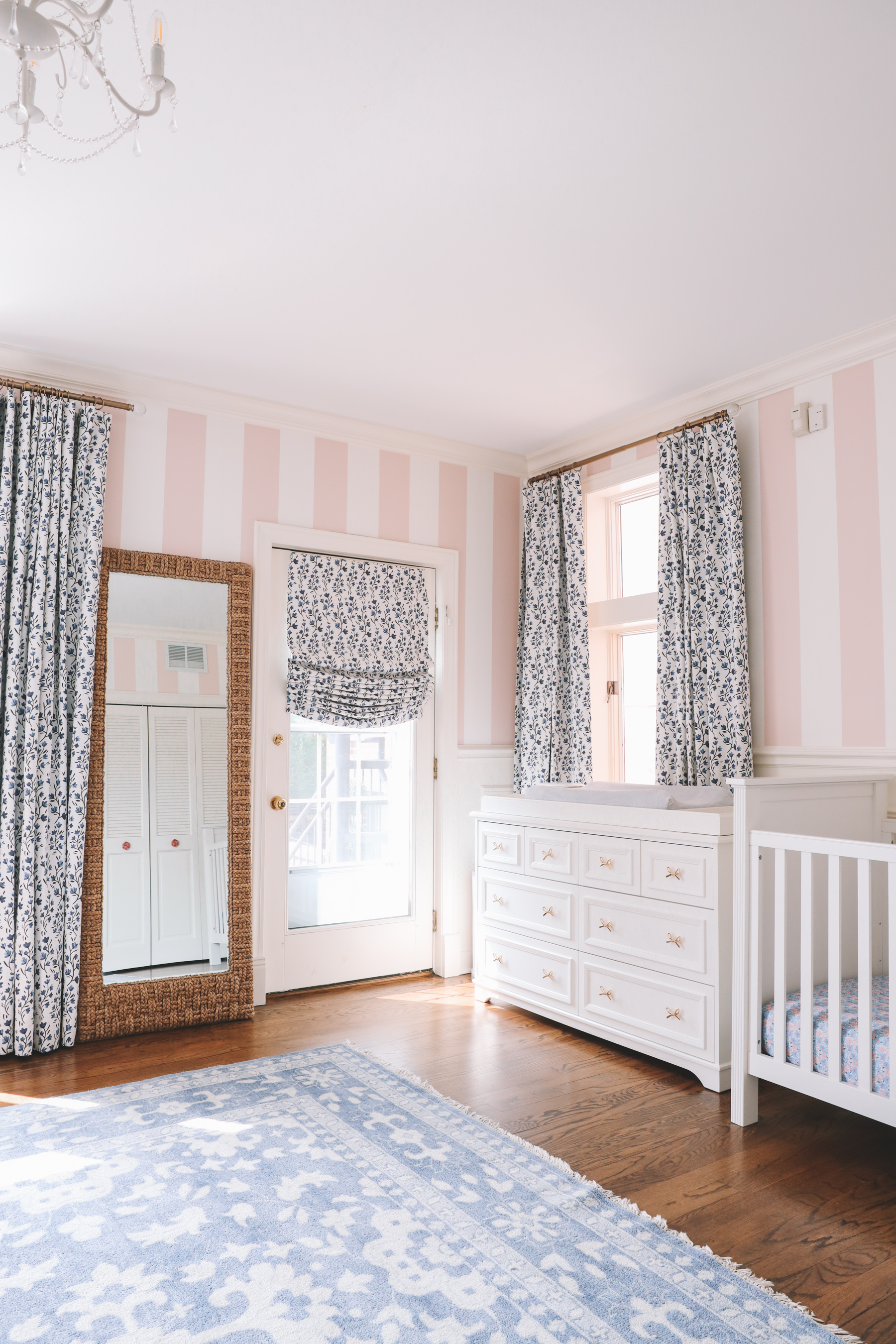 Little girls bedroom design