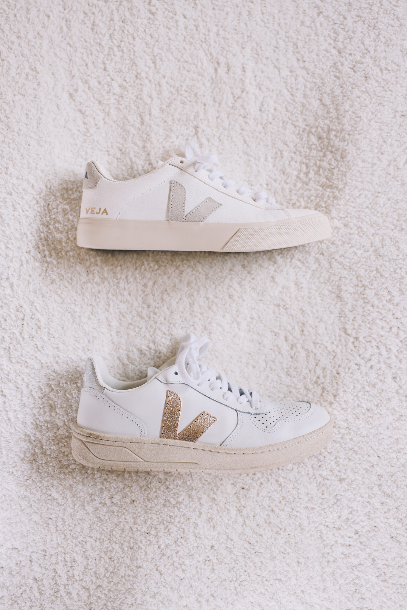 Veja v10 lace store trainers