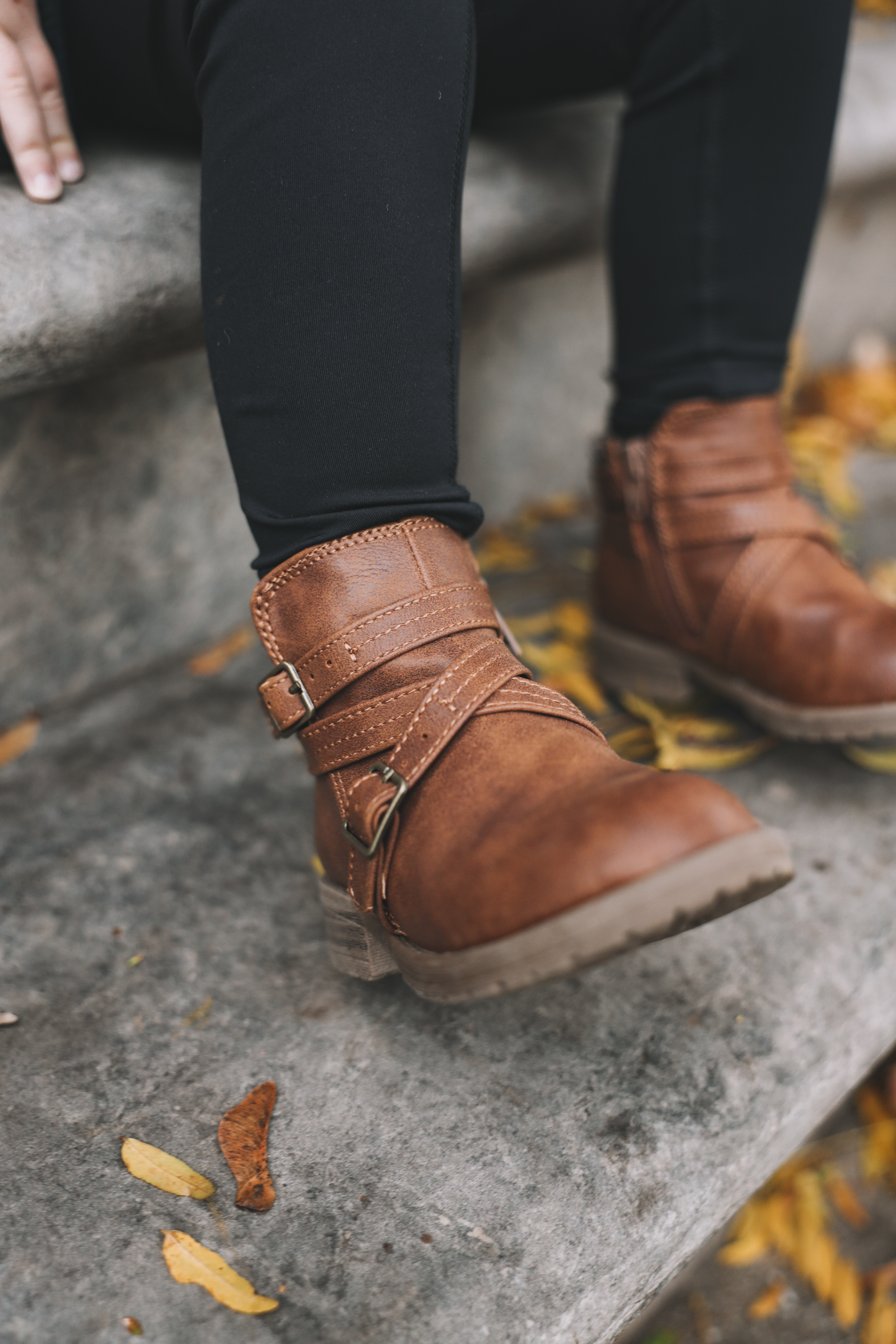 Kids leggings and boots outfit