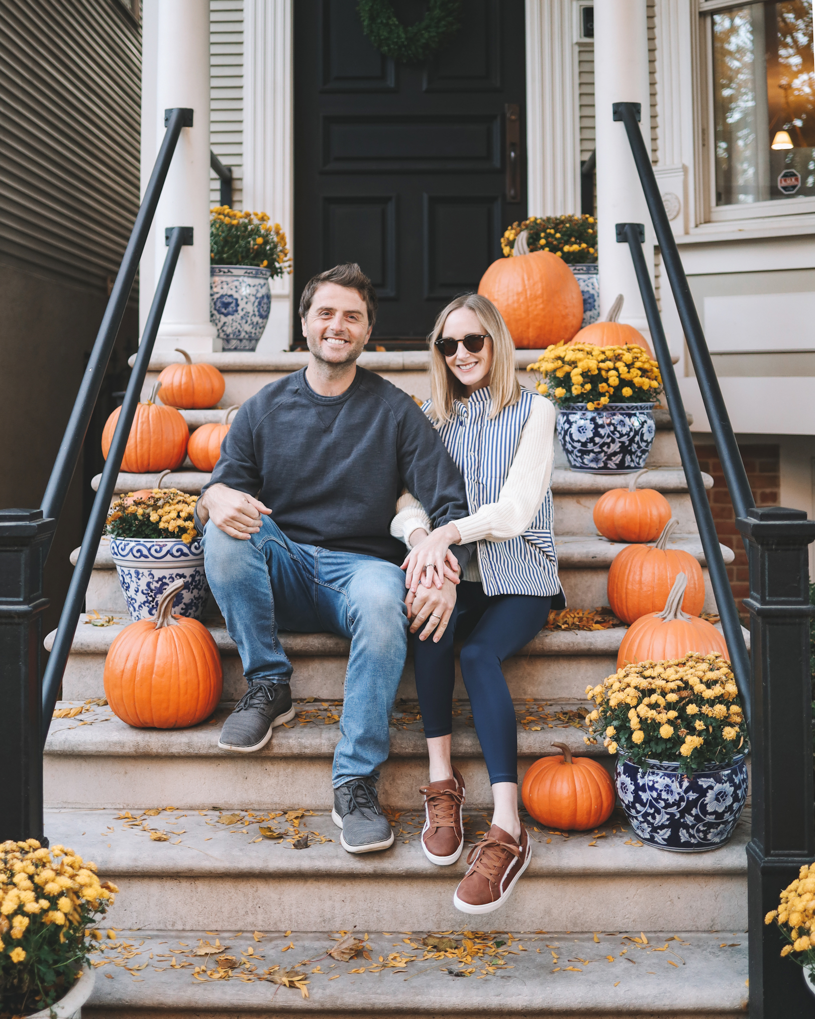 fall front stoop decor